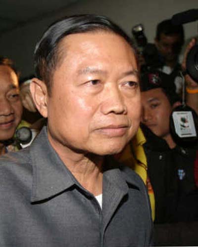 โกวิทย์ วัฒนะฤๅจะดับไฟใต้ กับข้อกังขาคดีอุ้มทนายสมชาย