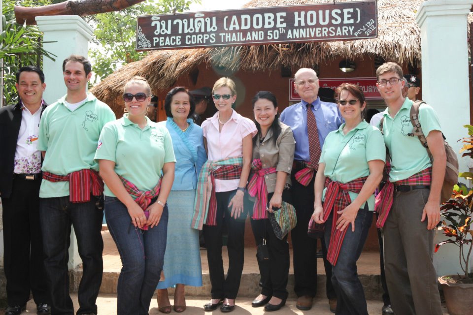 ทูตสหรัฐฯลงอีสานทำกิจกรรมครบรอบ50ปีPeace Corps